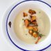 zupa krem z białych warzyw ze smażonymi kurkami